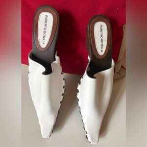 Roberto Botella Very unique and nice White leather Pointed Leather Slip-On Mules